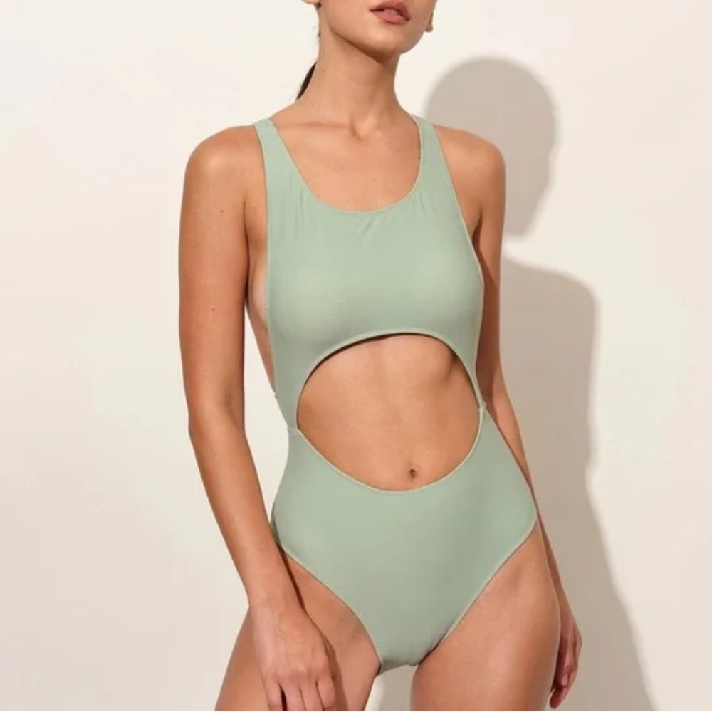 Berlook Hollow Out One-Piece Swimsuit Small